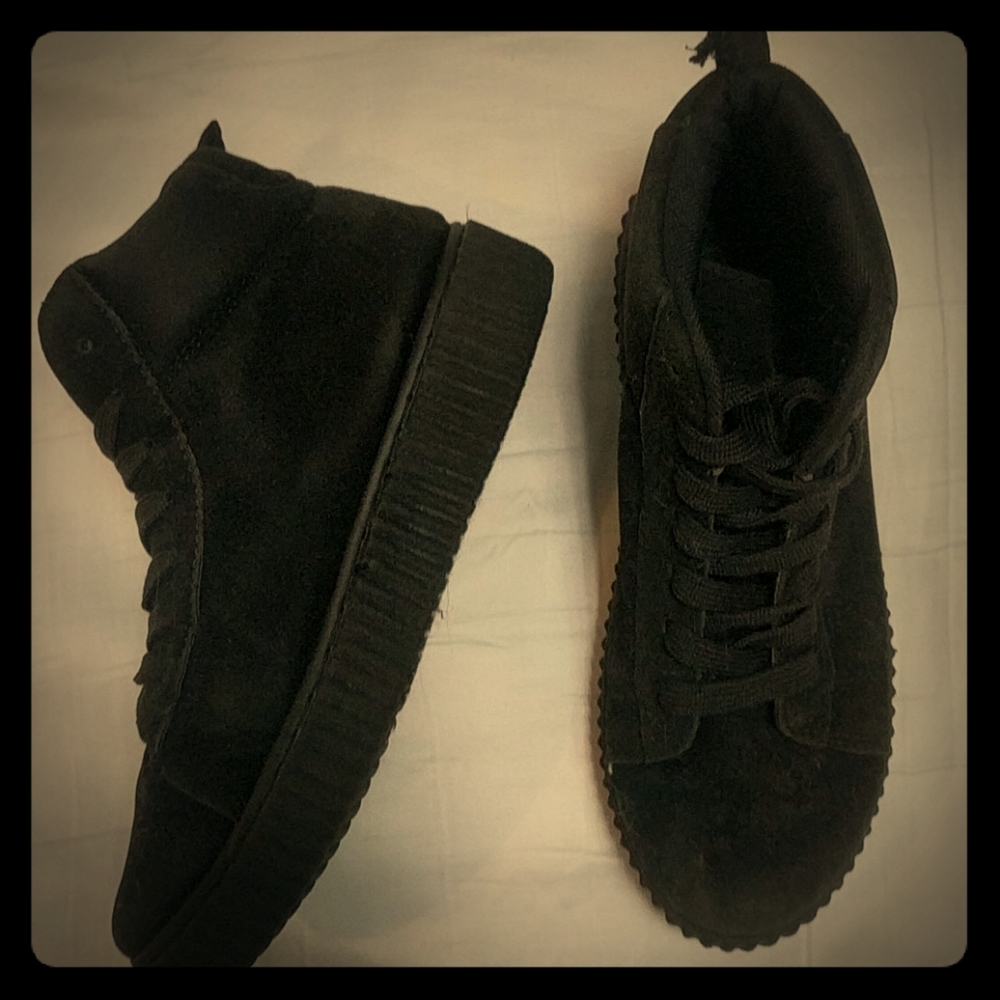 Rue 21 sneakers